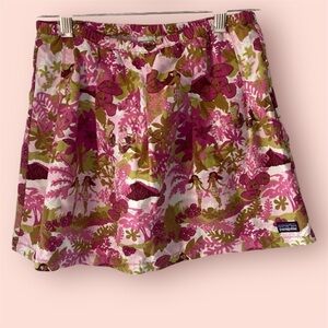 Patagonia Pink and Green Floral Skirt with built in shorts. Size 10 girls
